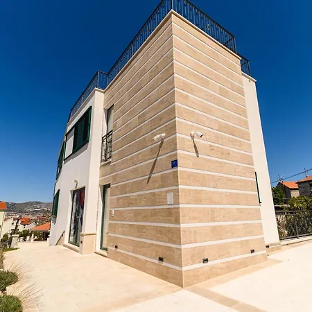 The Place Okrug Gornji Apartment
